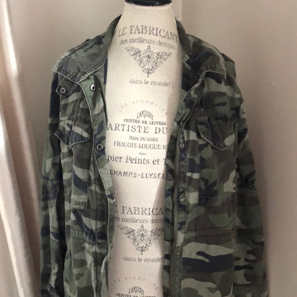Camo zip up light jacket - Picture 5 of 5